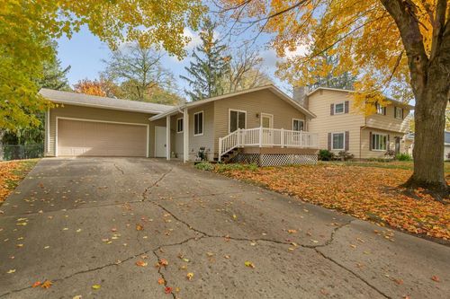 1203 Wellington Ave, Faribault, MN, 55021-6517 | Card Image