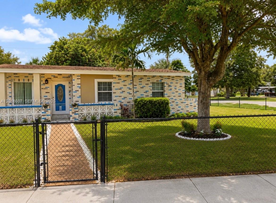 Residential in Lauderhill 2