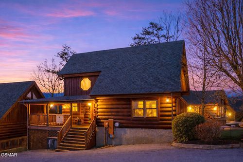 1959 Cougar Crossing Way, Sevierville, TN, 37876 | Card Image