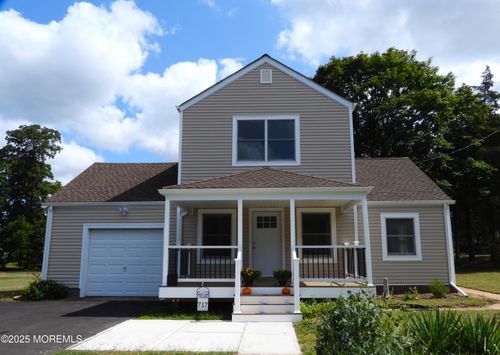 717 Holmdel Rd, Holmdel, NJ, 07733-1509 | Card Image