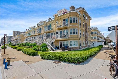 22b-10004 Shore Front Pkwy, Rockaway Park, NY, 11694 | Card Image