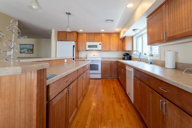 2 Groveland St, House other with 7 bedrooms, 8 bathrooms and null parking in Seabrook NH | Image 8