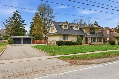 {{alt}} | Card Image