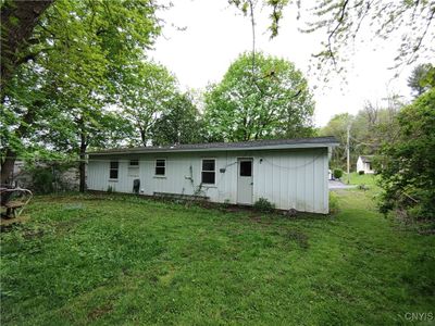 506 Deerwood Road, House other with 3 bedrooms, 1 bathrooms and null parking in Utica NY | Image 2