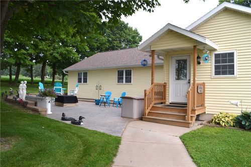 1915 19th Ave, Rice Lake, WI, 54868-8519 | Card Image