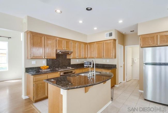 13837 Fontanelle Pl, House other with 3 bedrooms, 3 bathrooms and 4 parking in San Diego CA | Image 23