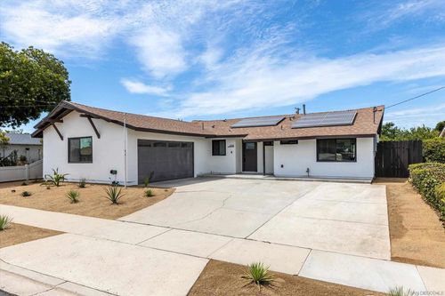 6352 Budlong Lake Ave, San Diego, CA, 92119-3321 | Card Image