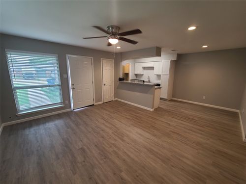 343 Spring Branch Ln, Kennedale, TX, 76060-5213 | Card Image