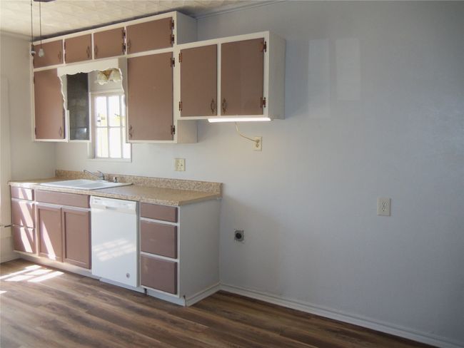307 Ne 5 Th St, House other with 2 bedrooms, 2 bathrooms and null parking in Hubbard TX | Image 11