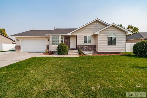 5509 Thunder Dr, Ammon, ID, 83406-5036 | Card Image