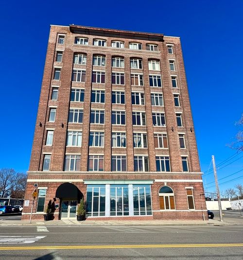 apt-408-146 Court St, Brockton, MA, 02302-4625 | Card Image