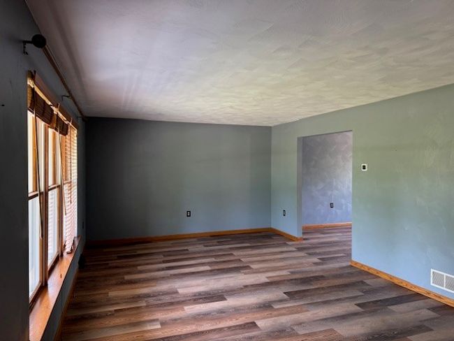 206 Brook Hollow Rd, House other with 3 bedrooms, 3 bathrooms and null parking in Mt. Pleasant Twp - Wml PA | Image 6