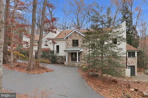 10701 Sycamore Springs Ln, Great Falls, VA, 22066-3007 | Card Image