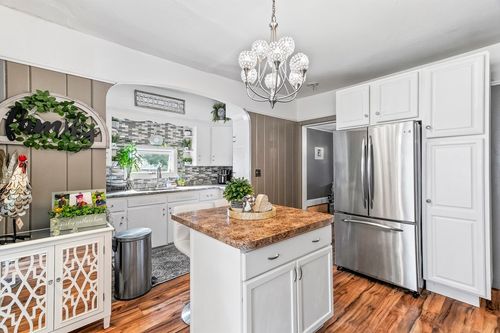 675 Park Ave, Woonsocket, RI, 02895-8862 | Card Image