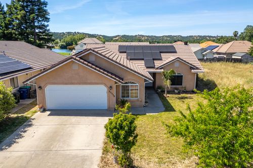 22558 S Marina Way, Cottonwood, CA, 96022-7922 | Card Image