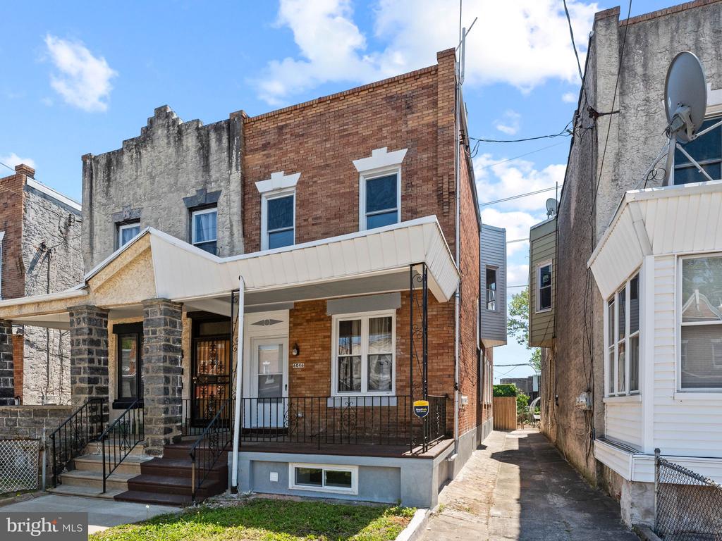 Residential in PHILADELPHIA 3