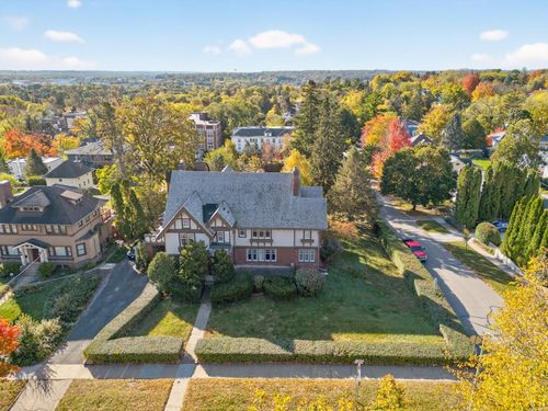 724 4th St Sw, Rochester, MN, 55902-2913 | Card Image