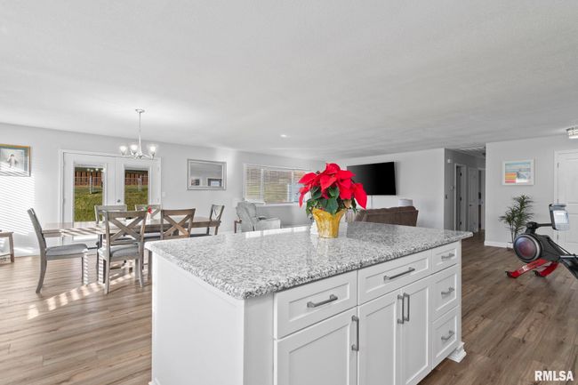 9 Timbercrest Dr, House other with 3 bedrooms, 2 bathrooms and null parking in Sherman IL | Image 13