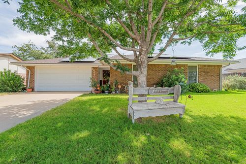 4204 Amistad Dr, Midland, TX, 79707-3203 | Card Image