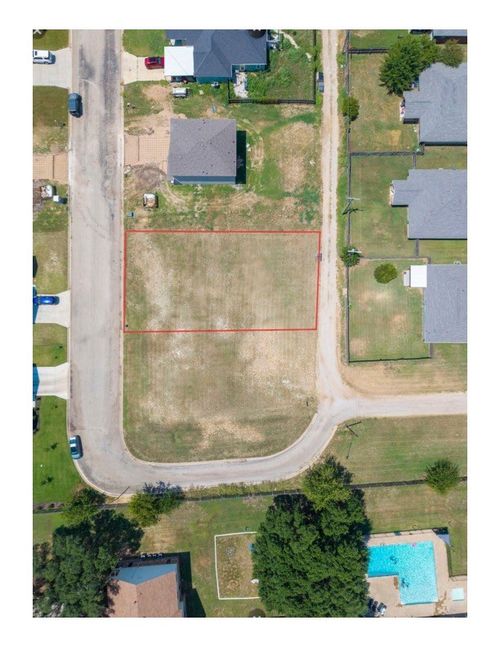 2204 Brooke Ln, Brownwood, TX, 76801-5533 | Card Image
