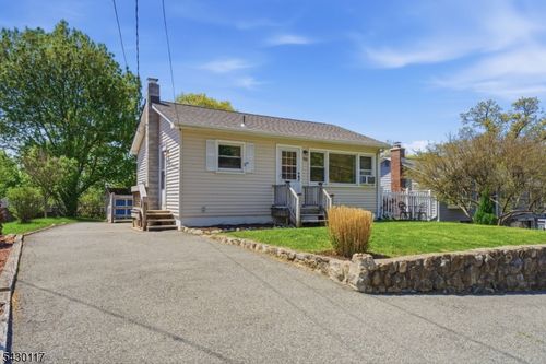 98 Rogers Dr, Landing, NJ, 07850-1722 | Card Image