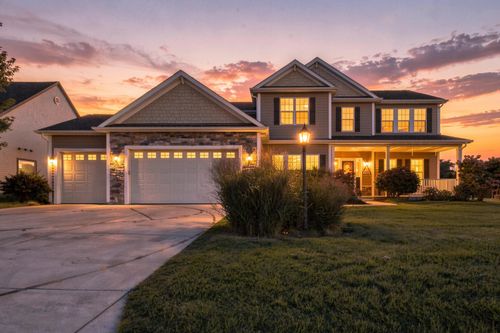 N116W17834 Blackstone Cir, Germantown, WI, 53022-5665 | Card Image