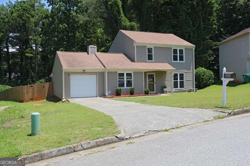 5076 Plantation View Trl, Stone Mountain, GA, 30088-2748 | Card Image