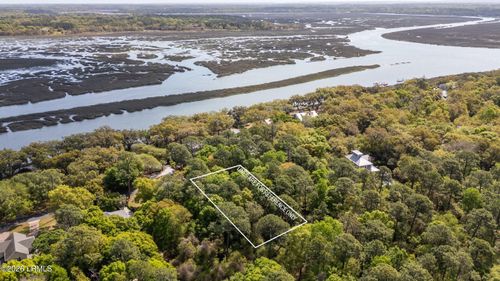 245 Distant Island Dr, Beaufort, SC, 29907-1558 | Card Image