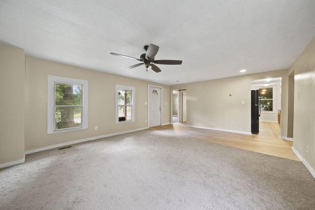 624 N Broad St, Home with 5 bedrooms, 3 bathrooms and 2 parking in Adrian MI | Image 11