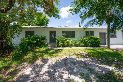 3327 Sapphire Rd, Lake Worth, FL, 33462-3655 | Card Image