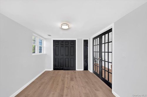 335 Lewis Ave, Yorktown Heights, NY, 10598-1710 | Card Image