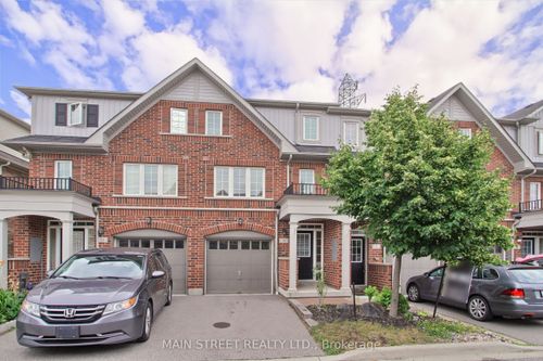 9 Magpie Way, Whitby, ON, L1N0K7 | Card Image