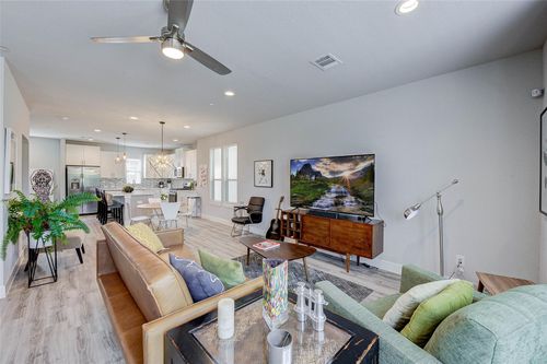 b-18732 Centro Main St, Shenandoah, TX, 77385-5613 | Card Image