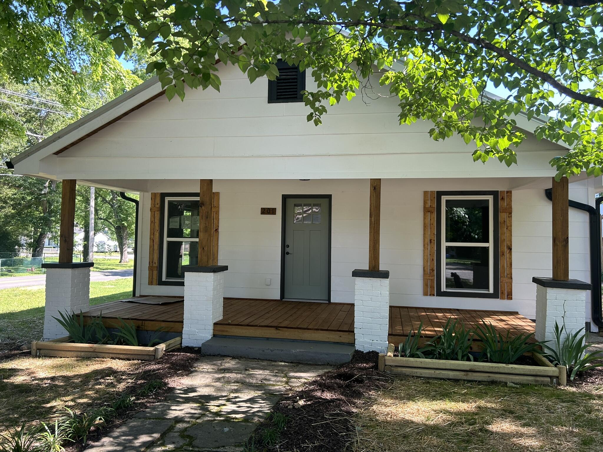 Loach St, LA Fayette, GA 30728