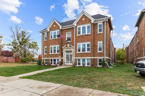 3550 Montclair St, Detroit, MI, 48214-2162 | Card Image
