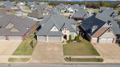 461 E 129th Place S, House other with 4 bedrooms, 3 bathrooms and null parking in Jenks OK | Image 3