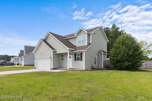 110 Borough Nest Dr, Swansboro, NC, 28584-8714 | Card Image