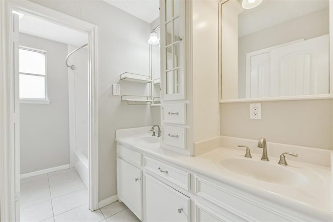 28902 Twisted Oak Dr, House other with 5 bedrooms, 3 bathrooms and 2 parking in Shenandoah TX | Image 30