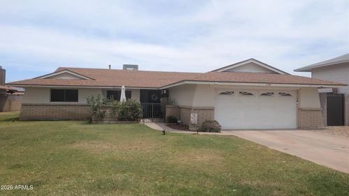 3346 W Hearn Rd, Phoenix, AZ, 85053-5640 | Card Image