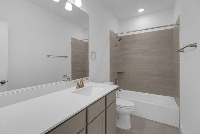 Whether you’re hosting family and friends or for the kiddos, our secondary bathrooms invite you to relax, refresh, and feel right at home. | Image 21
