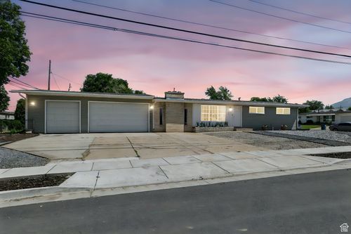 318 W 1300 N, Sunset, UT, 84015-2920 | Card Image
