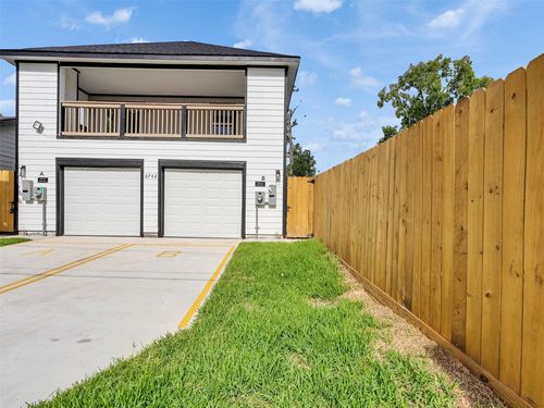 a-6742 Madrid St, Houston, TX, 77021-5102 | Card Image
