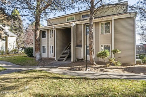 2371 Roundhouse Rd, Sparks, NV, 89431-4247 | Card Image