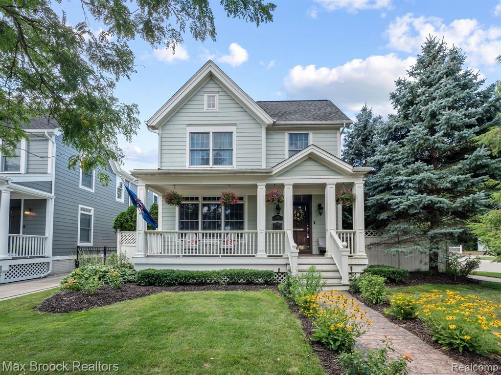 Webster St, Birmingham, MI 48009