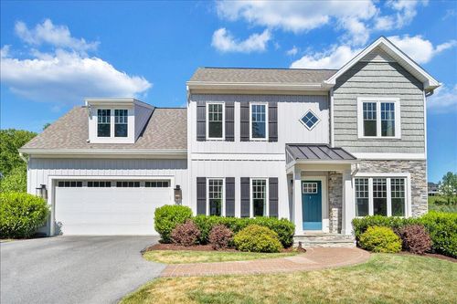 7055 Fairway Ridge Ct, Salem, VA, 24153-6524 | Card Image