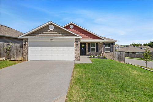 766 S Jaybird Ln, Fayetteville, AR, 72701-5371 | Card Image