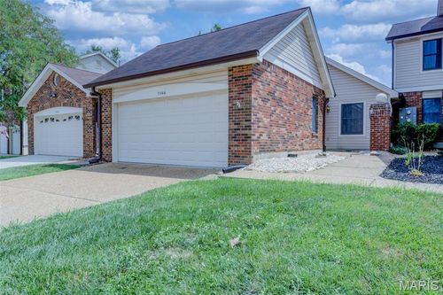 5566 Pierre Ct, Saint Louis, MO, 63128-4186 | Card Image