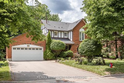 12 Axminster Rd, House other with 4 bedrooms, 3 bathrooms and 6 parking in Brampton ON | Image 1