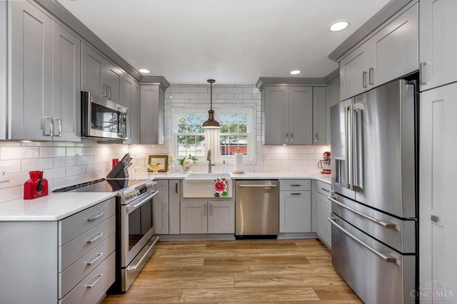 15184 State Route 725, Home with 3 bedrooms, 2 bathrooms and null parking in Germantown OH | Image 4