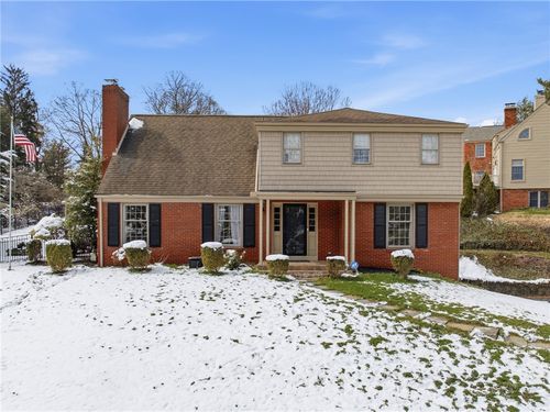 1800 Murdstone Rd, Upper St. Clair, PA, 15241-2104 | Card Image